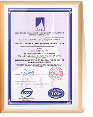 Máquina perfiladora de techos de metal Steelmax con certificación IAF